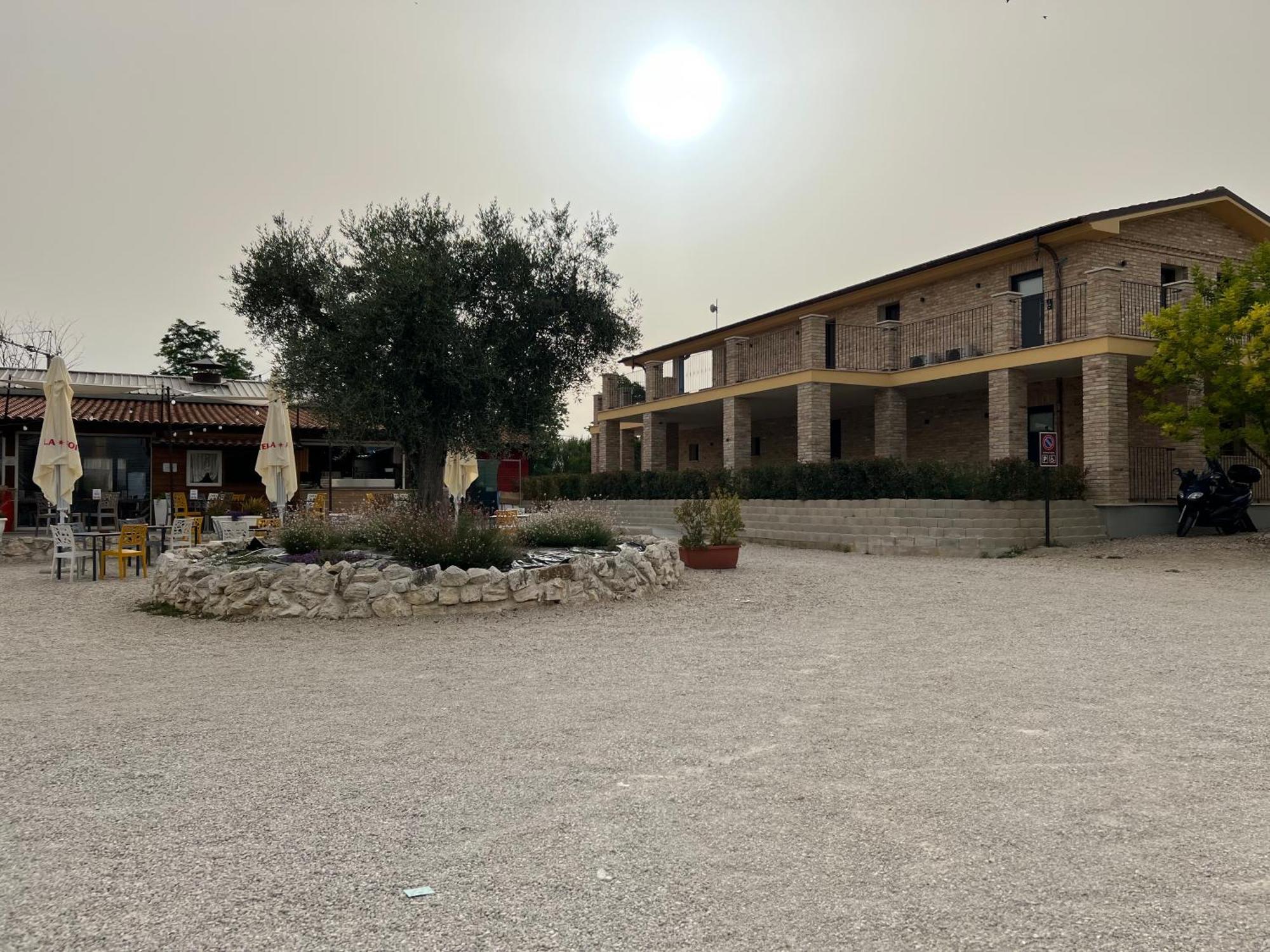 Ll Crinale Village Колли-дель-Тронто Экстерьер фото